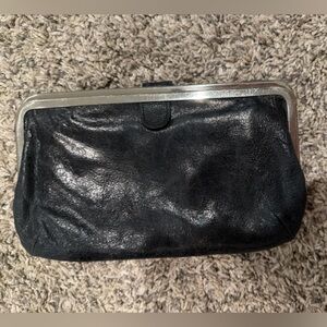 Hobo International Leather Wallet – Black | Classic Kiss-Lock Style